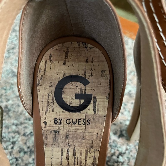 GUESS heeled sandals - Picture 2 of 8